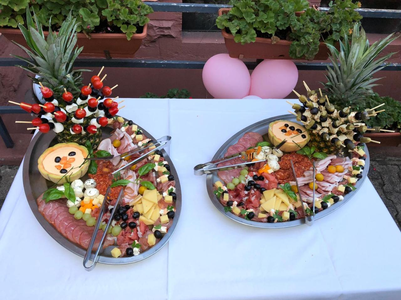 Hotel Restaurant Balkan Трир Экстерьер фото